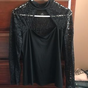 Express long sleeve lace with cutout